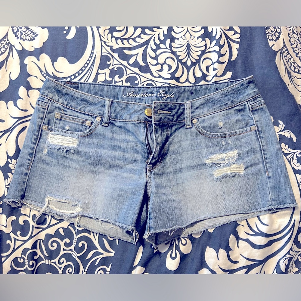 Distressed American Eagle Outfitters Jean Shorts Size 12